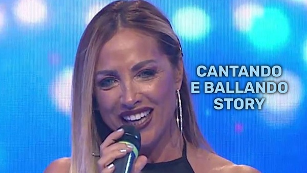 Cantando e ballando Story