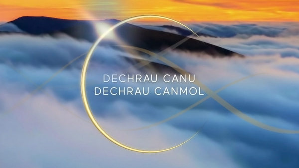 Dechrau Canu Dechrau Canmol