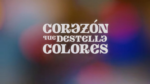 Corazón que destella colores