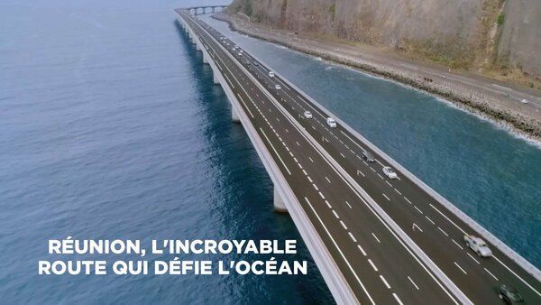 Réunion, l'incroyable route qui défie l'océan