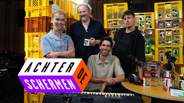 Achter de schermen