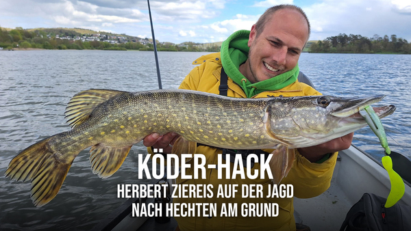 Köder-Hack: Herbert Ziereis auf der Jagd nach Hechten am Grund