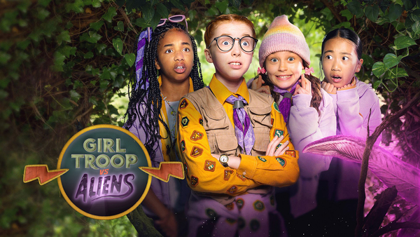 Girl Troop vs Aliens