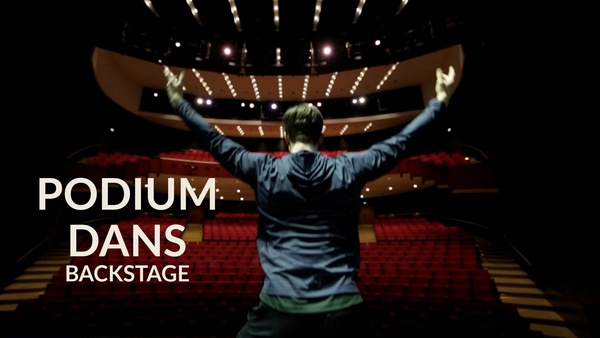 Podium dans: Backstage
