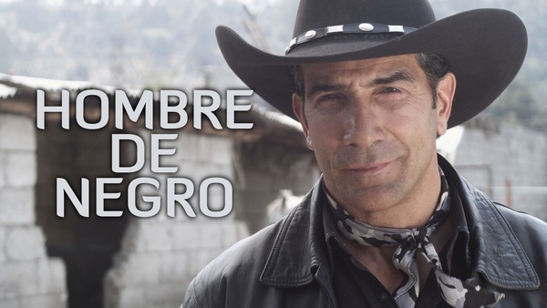 Hombre de negro